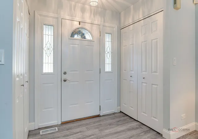 Photo 3 of Townhouse for sale at 39905 N Golf Ln, Antioch, IL 60002 | MLS# 12778587 | Listing updated on 2026-10-09