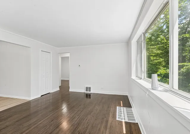 Photo 2 of Single family home for sale at 10145 S Bensley Ave, Chicago, IL 60617 | MLS# 12778595 | Listing updated on 2026-10-07