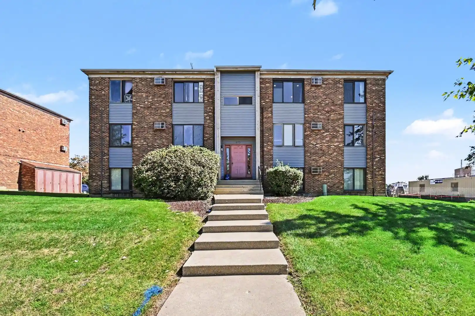 Listing Photo 2 - Condo for sale in 280 Canterbury Ln located at 280 Canterbury Ln, Bolingbrook, IL 60440 - Unit 280 Canterbury Ln