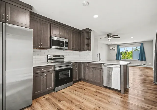 Photo 4 of Condo for sale at 280 Canterbury Ln #5, Bolingbrook, IL 60440 | MLS# 12778606 | Listing updated on 2026-10-07
