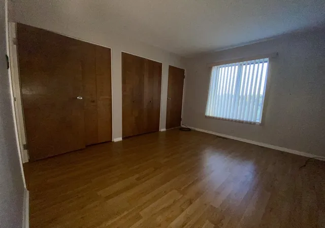 Photo 4 of Condo for sale at 900 W Sunset Dr #502, Glenwood, IL 60425 | MLS# 12778607 | Listing updated on 2026-10-26