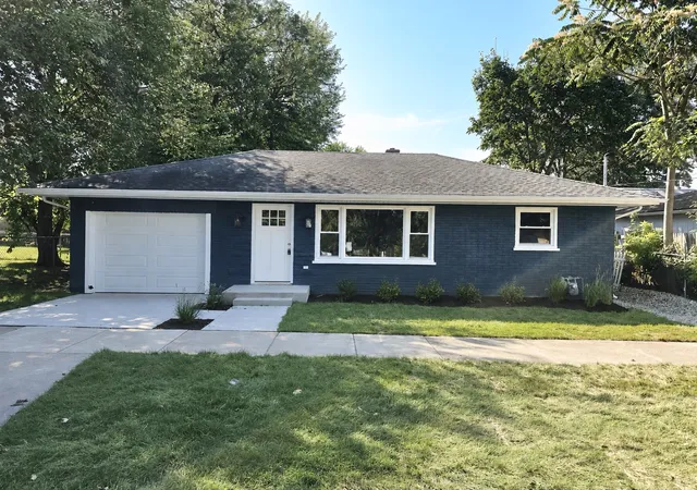 Photo 1 of Single family home for sale at 464 Trask St, Aurora, IL 60505 | MLS# 12778637 | Listing updated on 2026-10-06