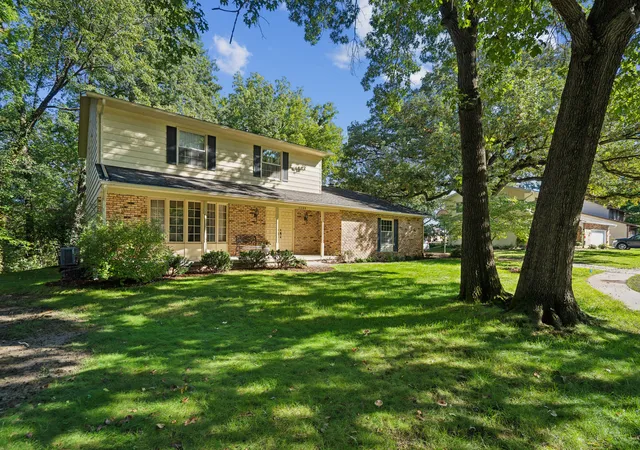 Photo 2 of Single family home for sale at 5209 37th Avenue Ct, Moline, IL 61265 | MLS# 12778642 | Listing updated on 2026-10-08