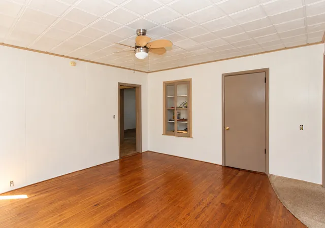 Photo 3 of Single family home for sale at 737 E Grant Hwy, Marengo, IL 60152 | MLS# 12778644 | Listing updated on 2026-10-07