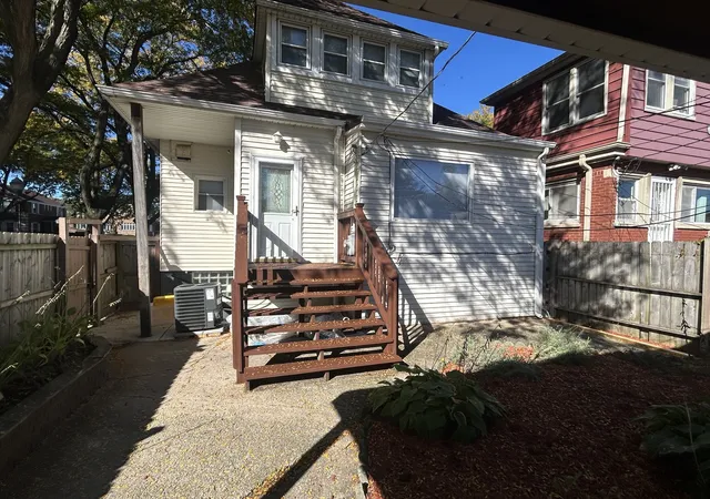 Photo 3 of Single family home for sale at 7659 S Bennett Ave, Chicago, IL 60649 | MLS# 12778645 | Listing updated on 2026-10-20