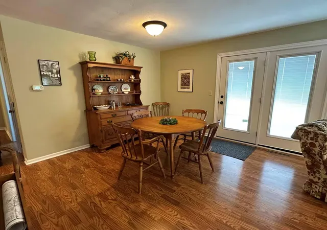Listing Photo 4 - Condo for sale in building located at 101 N E St, Mahomet, IL 61853