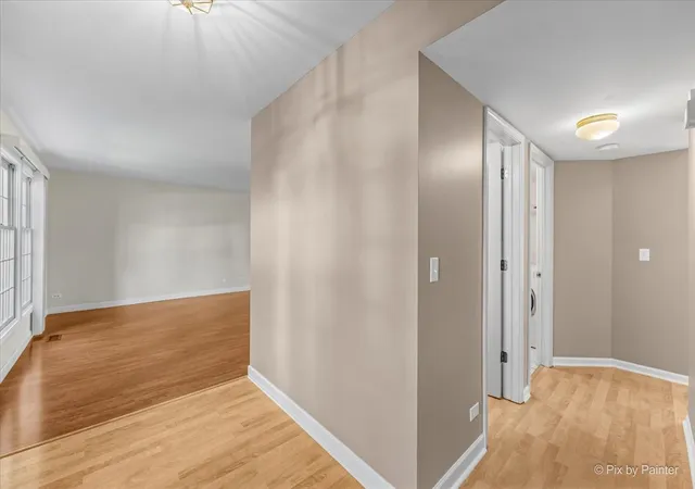 Photo 4 of Single family home for sale at 442 Santa Fe Trl, Cary, IL 60013 | MLS# 12778662 | Listing updated on 2026-10-09