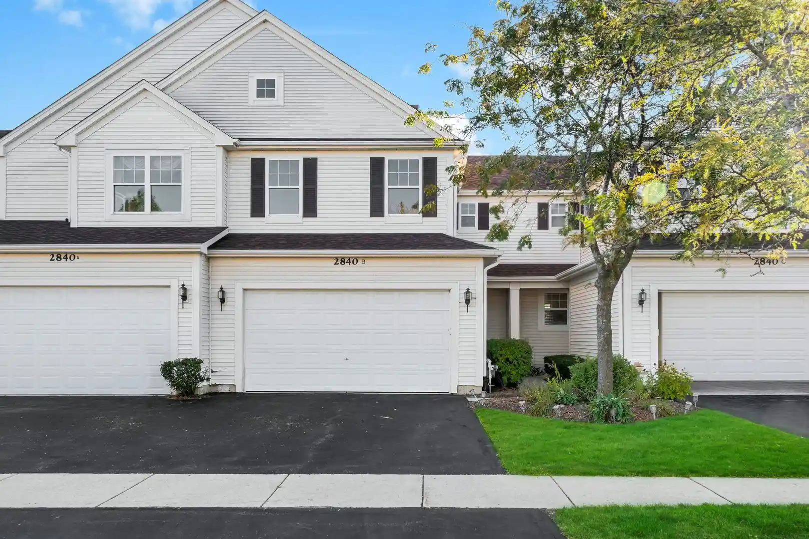 Listing Photo 1 - Condo for sale in 2840 Cattail Ct located at 2840 Cattail Ct, Wauconda, IL 60084 - Unit 2840 Cattail Ct