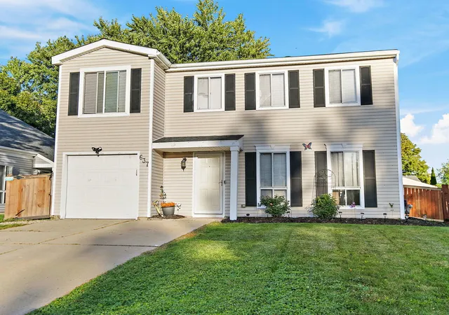 Single family home for sale at 637 Tahoe Ct, Carol Stream, IL 60188 | MLS# 12778667