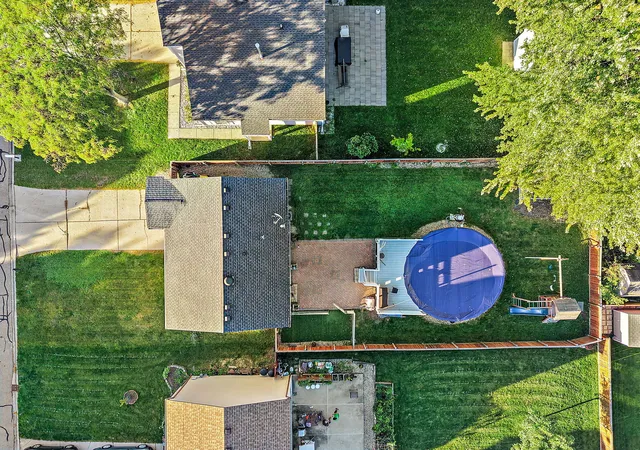 Photo 1 of Single family home for sale at 637 Tahoe Ct, Carol Stream, IL 60188 | MLS# 12778667 | Listing updated on 2026-10-09