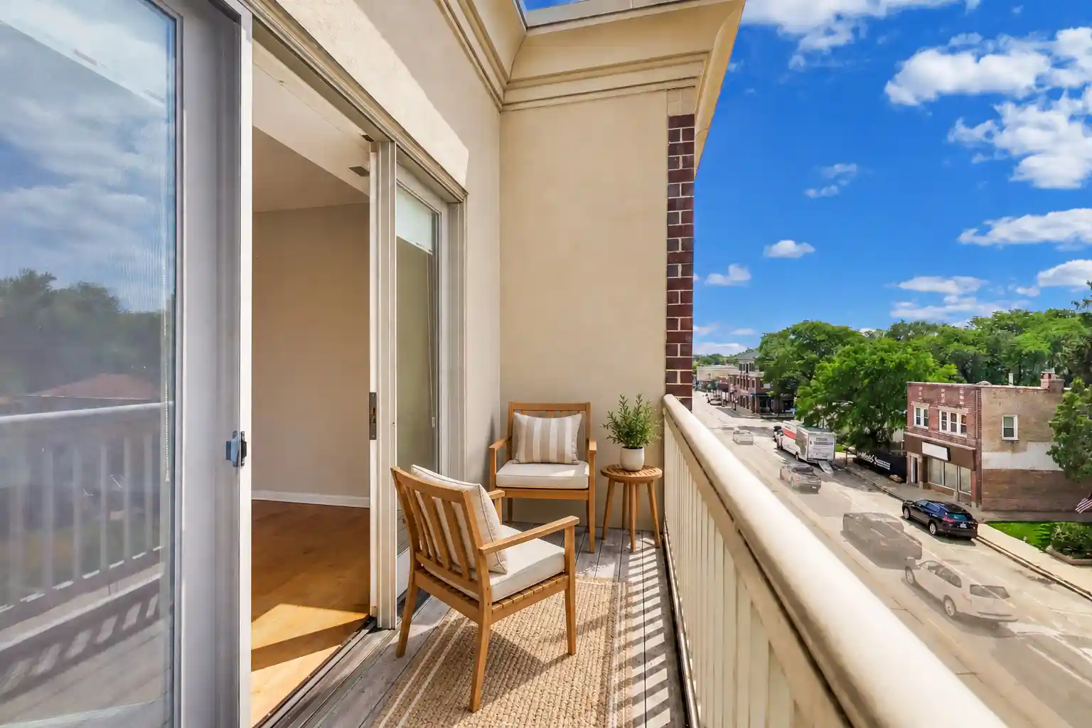 Listing Photo 13 - Condo for sale in 2951 Central St located at 2951 Central St, Evanston, IL 60201 - Unit #307