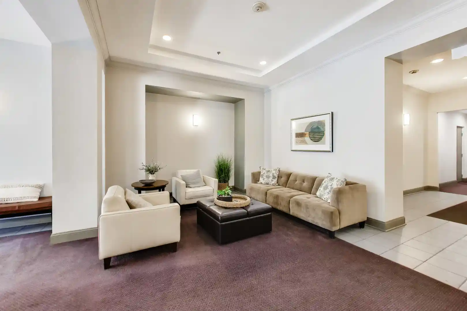 Listing Photo 2 - Condo for sale in 2951 Central St located at 2951 Central St, Evanston, IL 60201 - Unit #307