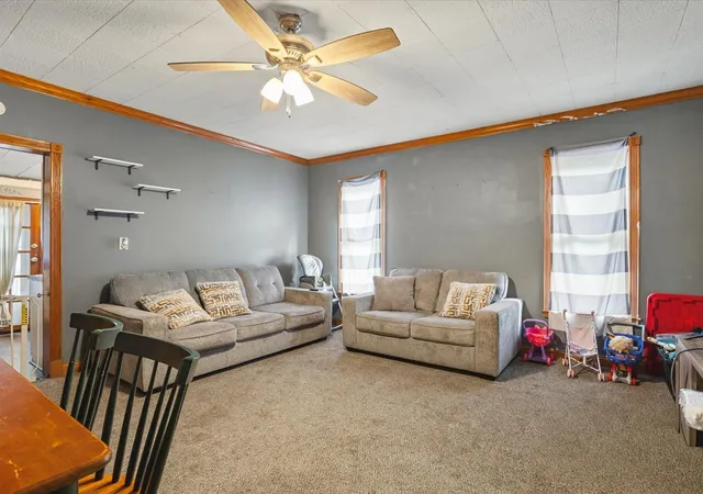 Photo 4 of Single family home for sale at 810 Union Ave, Belvidere, IL 61008 | MLS# 12778672 | Listing updated on 2026-10-07