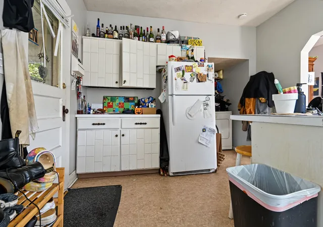 Photo 3 of Single family home for sale at 401 S Linden St, Normal, IL 61761 | MLS# 12778675 | Listing updated on 2026-10-09