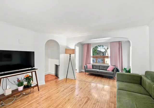 Photo 3 of Single family home for sale at 4104 N Richmond St, Chicago, IL 60618 | MLS# 12778685 | Listing updated on 2026-10-22