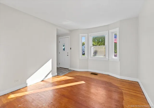 Photo 4 of Single family home for sale at 11462 S Troy Ave, Alsip, IL 60803 | MLS# 12778690 | Listing updated on 2026-10-08