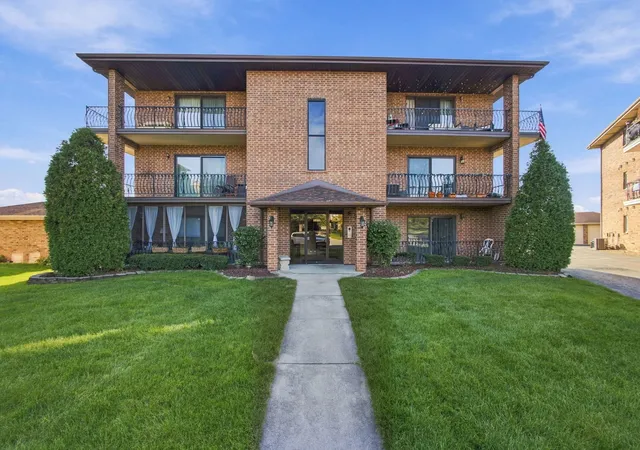 Photo 1 of Condo for sale at 16755 Paxton Ave S #3S, Tinley Park, IL 60477 | MLS# 12778694 | Listing updated on 2026-10-09