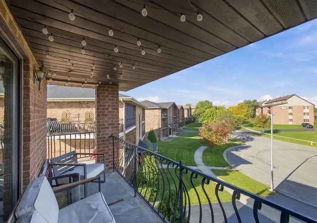 Photo 4 of Condo for sale at 16755 Paxton Ave S #3S, Tinley Park, IL 60477 | MLS# 12778694 | Listing updated on 2026-10-09