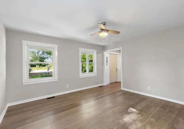 Photo 3 of Single family home for sale at 39w255 Fabyan Pkwy, Geneva, IL 60134 | MLS# 12778696 | Listing updated on 2026-10-07