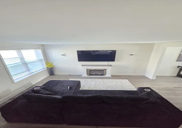 Photo 3 of Townhouse for sale at 1436 N Harlem Ave #E, River Forest, IL 60305 | MLS# 12778711 | Listing updated on 2026-10-07