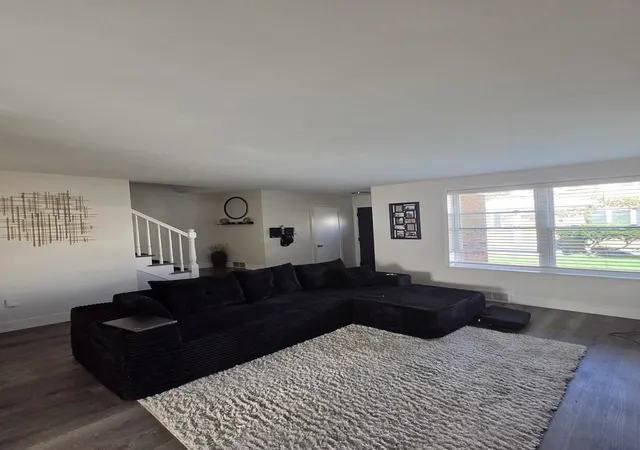Photo 3 of Townhouse for sale at 1436 N Harlem Ave #E, River Forest, IL 60305 | MLS# 12778711 | Listing updated on 2026-10-07