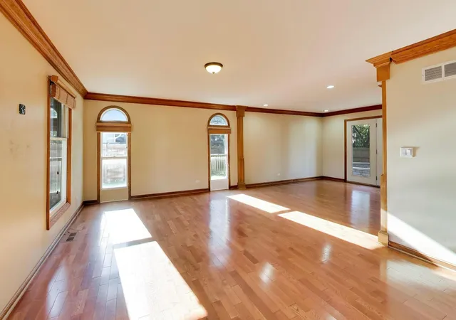 Photo 1 of Single family home for sale at 4230 Eisenhower Cir, Hoffman Estates, IL 60192 | MLS# 12778724 | Listing updated on 2026-10-23
