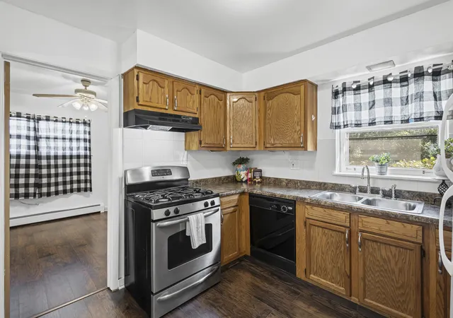 Photo 3 of Condo for sale at 44 King Arthur Ct #7, Northlake, IL 60164 | MLS# 12778726 | Listing updated on 2026-10-07