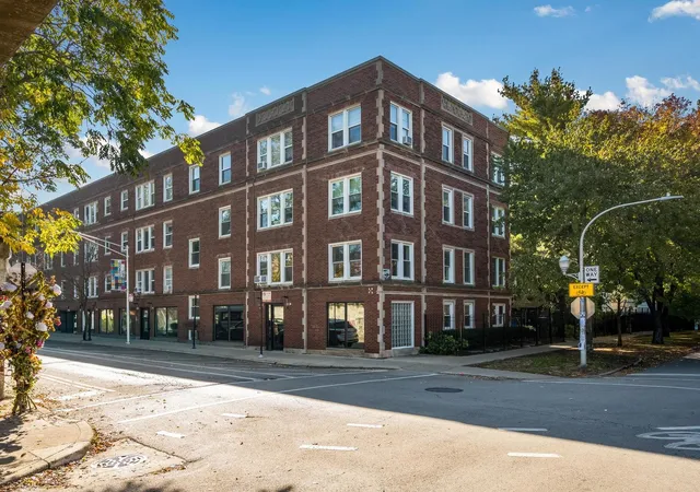 Photo 1 of Condo for sale at 1411 W Farwell Ave #K3, Chicago, IL 60626 | MLS# 12778761 | Listing updated on 2026-10-29