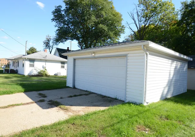 Photo 3 of House for sale at 1519 21st Avenue, Rockford, IL 61104 | MLS# 12778766 | Listing updated on 2026-10-06
