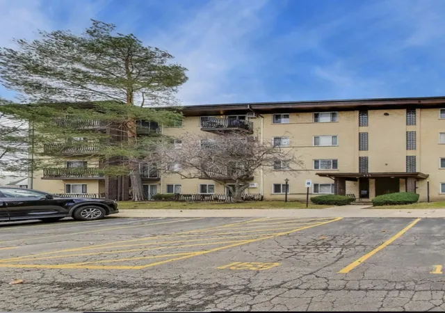 Photo 1 of Condo for sale at 445 S Cleveland Ave #204, Arlington Heights, IL 60005 | MLS# 12778769 | Listing updated on 2026-10-07