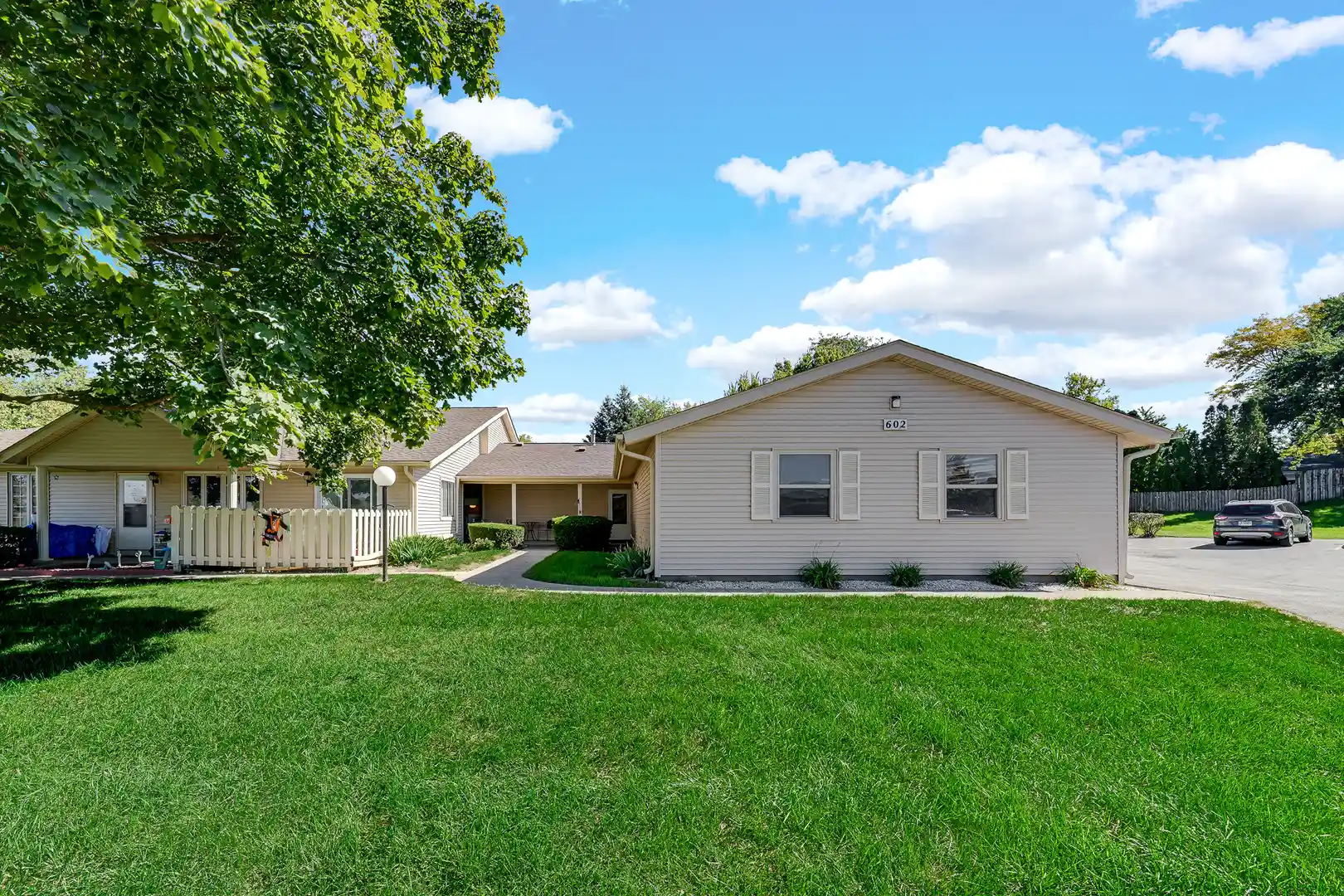Listing Photo 38 - Condo for sale in 602 Devonshire Ct located at 602 Devonshire Ct, Mchenry, IL 60050 - Unit 602 Devonshire Ct