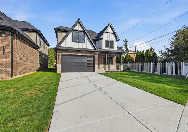 Photo 2 of Single family home for sale at 9235 Crescent Ct, Oak Lawn, IL 60453 | MLS# 12778777 | Listing updated on 2026-10-07
