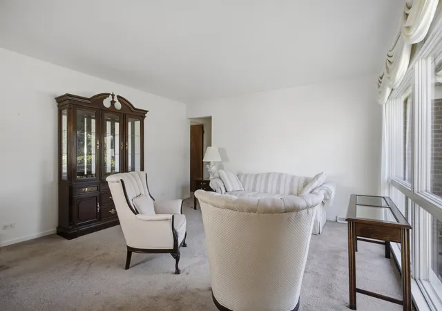 Photo 3 of Single family home for sale at 455 N Maple Ave, Elmhurst, IL 60126 | MLS# 12778786 | Listing updated on 2026-10-14