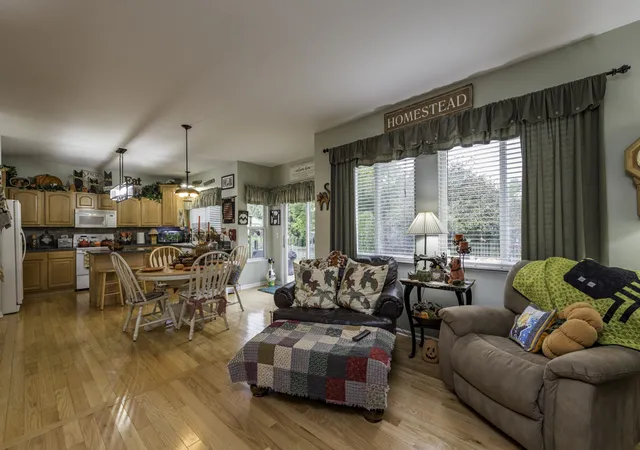 Photo 3 of Single family home for sale at 821 Woodhill Ct, Lake Villa, IL 60046 | MLS# 12778793 | Listing updated on 2026-10-21