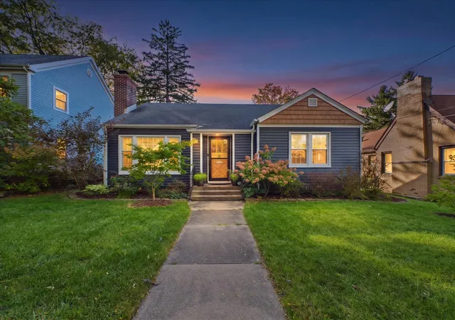 Photo 3 of Single family home for sale at 620 James Ave, Rockford, IL 61107 | MLS# 12778822 | Listing updated on 2026-10-07