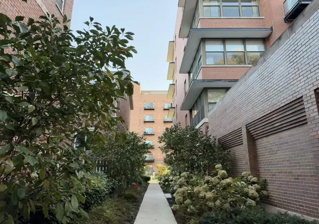 Photo 3 of Condo for sale at 5200 S Ellis Ave #207, Chicago, IL 60615 | MLS# 12778824 | Listing updated on 2026-10-09