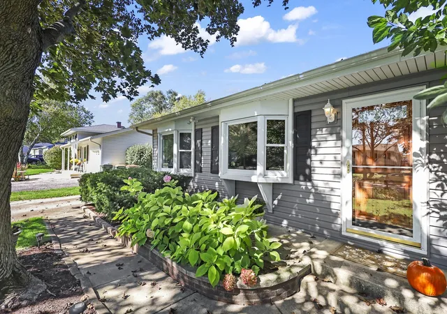 Photo 3 of Single family home for sale at 30w240 Allister Ln, Naperville, IL 60563 | MLS# 12778831 | Listing updated on 2026-10-09