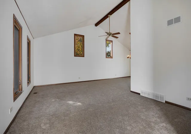 Photo 3 of Single family home for sale at 2924 Hickory Ct, Woodridge, IL 60517 | MLS# 12778836 | Listing updated on 2026-10-08