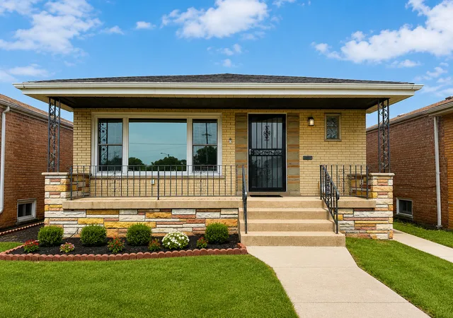 Single family home for sale at 3836 W 85th Street, Chicago, IL 60652 | MLS# 12778841