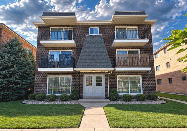 Photo 1 of Condo for sale at 6119 Marshall Ave #3E, Chicago Ridge, IL 60415 | MLS# 12778873 | Listing updated on 2026-10-08
