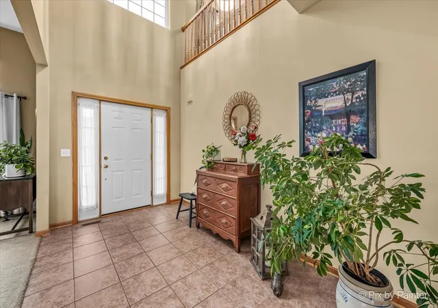 Photo 3 of Single family home for sale at 1173 Sandalwood Ln, Crystal Lake, IL 60014 | MLS# 12778879 | Listing updated on 2026-10-07