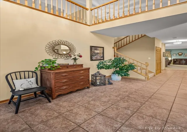 Photo 4 of Single family home for sale at 1173 Sandalwood Ln, Crystal Lake, IL 60014 | MLS# 12778879 | Listing updated on 2026-10-07
