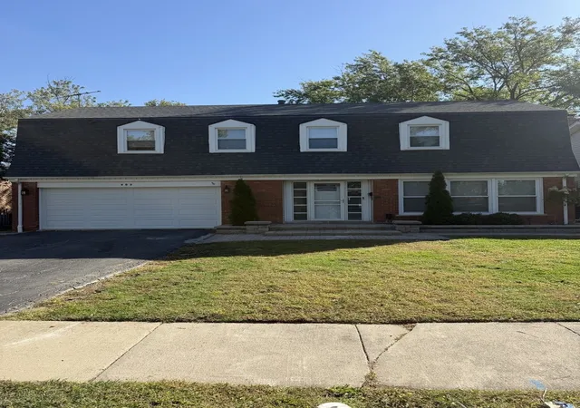 Single family home for sale at 903 Maple Rd, Flossmoor, IL 60422 | MLS# 12778882