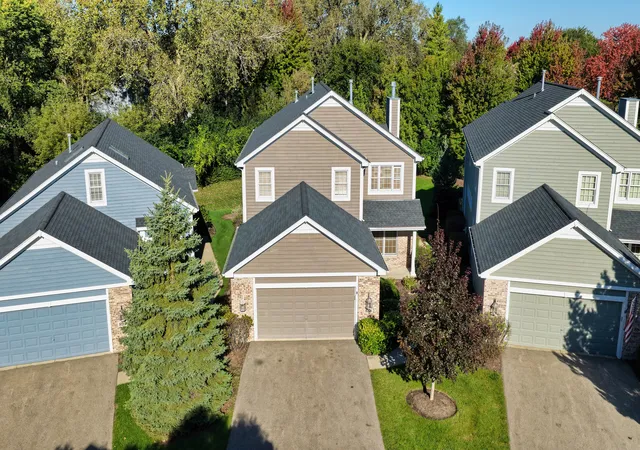 Photo 1 of Single family home for sale at 888 Villa Dr, Crystal Lake, IL 60014 | MLS# 12778909 | Listing updated on 2026-10-29
