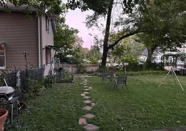 Photo 3 of Single family home for sale at 607 Richmond St, Joliet, IL 60435 | MLS# 12778912 | Listing updated on 2026-10-07