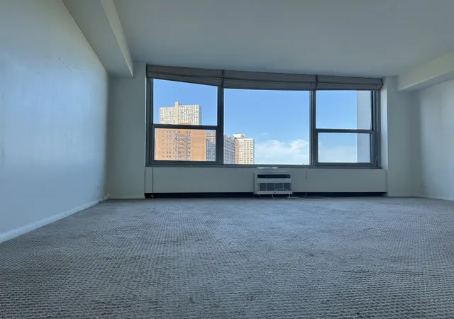 Photo 4 of Condo for sale at 3600 N Lake Shore Dr #616, Chicago, IL 60613 | MLS# 12778922 | Listing updated on 2026-10-09