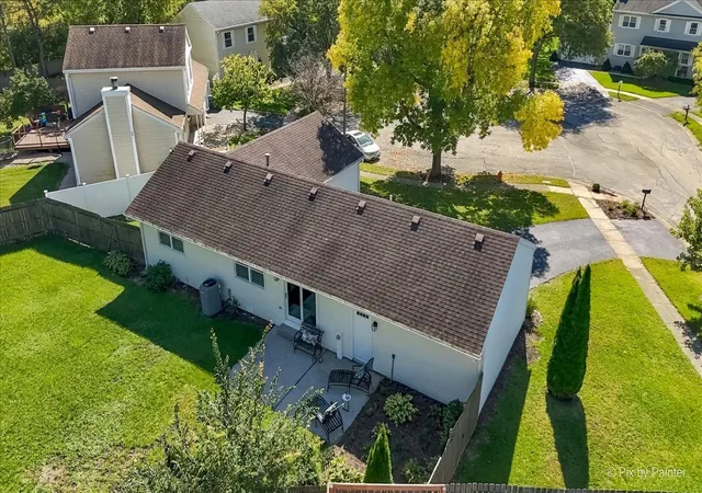 Photo 4 of Single family home for sale at 1744 Bucknell Ct, Naperville, IL 60565 | MLS# 12778928 | Listing updated on 2026-10-07