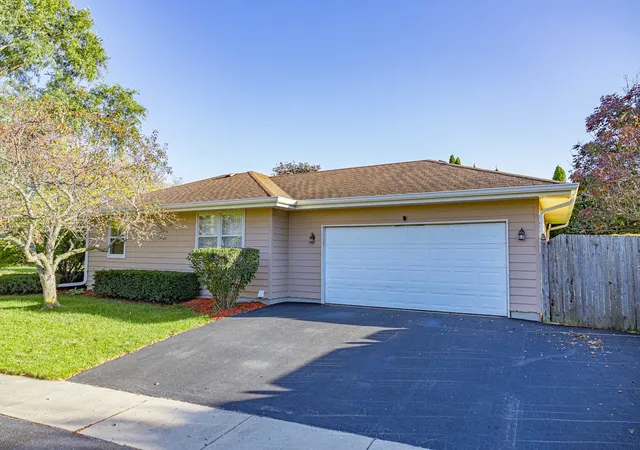 Photo 4 of Single family home for sale at 2601 Ruth Fitzgerald Dr, Plainfield, IL 60586 | MLS# 12778929 | Listing updated on 2026-10-07