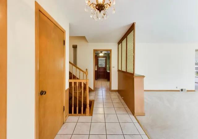 Photo 3 of Single family home for sale at 1201 S Lincoln Ave, Park Ridge, IL 60068 | MLS# 12778932 | Listing updated on 2026-10-17
