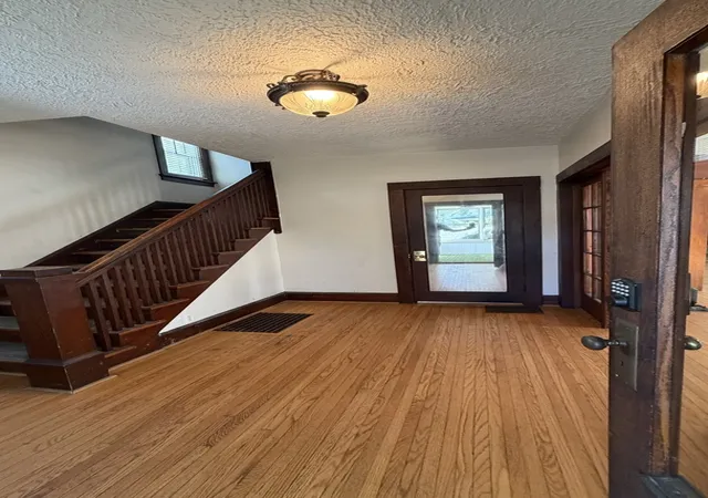 Photo 3 of Single family home for sale at 1607 Latham St, Rockford, IL 61103 | MLS# 12778944 | Listing updated on 2026-10-07